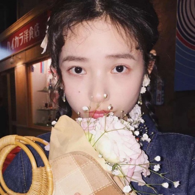 比较有魅力的女生微信头像_比起生活我更热爱你
