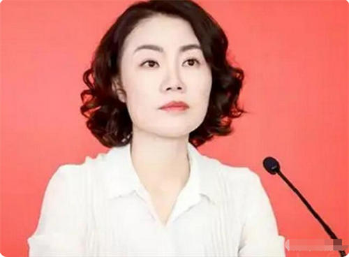 中国最贵女秘书朱旭:年薪849万,年终奖1000万 生活感悟 工作 好文分享 第1张 中国最贵女秘书朱旭:年薪849万,年终奖1000万 生活感悟 工作 好文分享 第1张